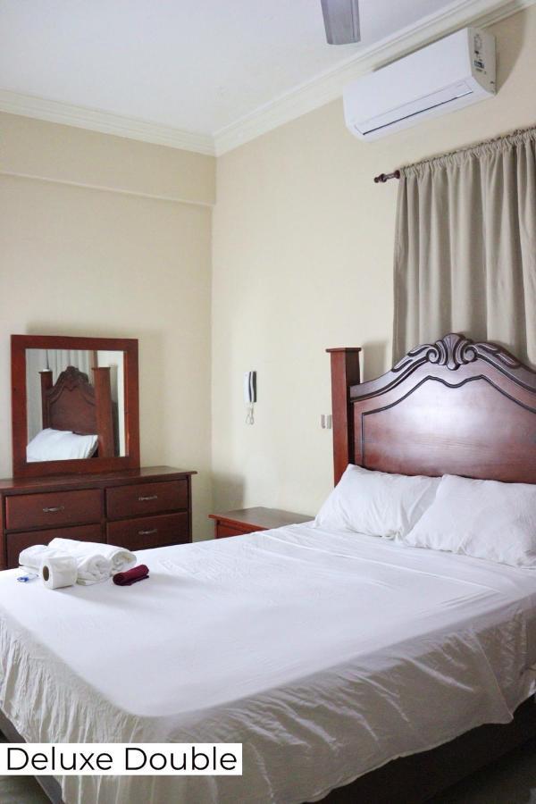 Hotel Enrique II Zona Colonial Vista Al Malecon Santo Domingo Esterno foto